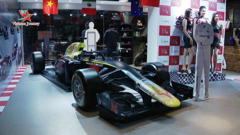 Trải nghiệm không gian đặc trưng của Giải Đua xe F1 tại Hanoi Circuit Merchandise