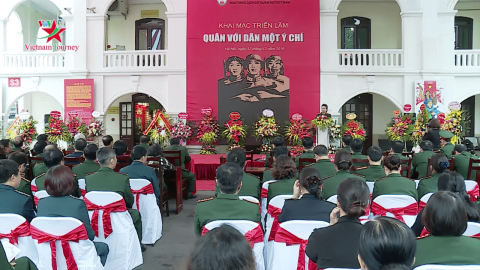 Triển lãm "Quân với dân một ý chí"