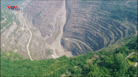 Trung Quốc: Biến mỏ khai khoáng lộ thiên khổng lồ thành điểm du lịch 