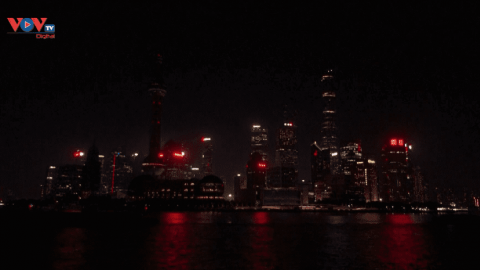 Trung Quốc: Nhiều thành phố tắt đèn để tiết kiệm điện