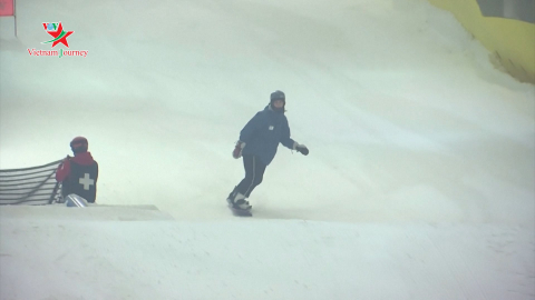 Trượt tuyết quanh năm tại Big SNOW