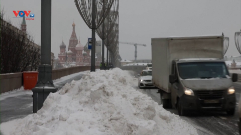 Tuyết phủ trắng thủ đô Moscow, Nga