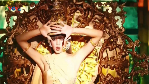 Video ca nhạc của Lisa (BLACKPINK) giúp trang phục truyền thống Thái Lan đắt hàng